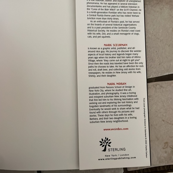 Weird Florida. Book by Charlie Carlson. - Picture 7 of 8